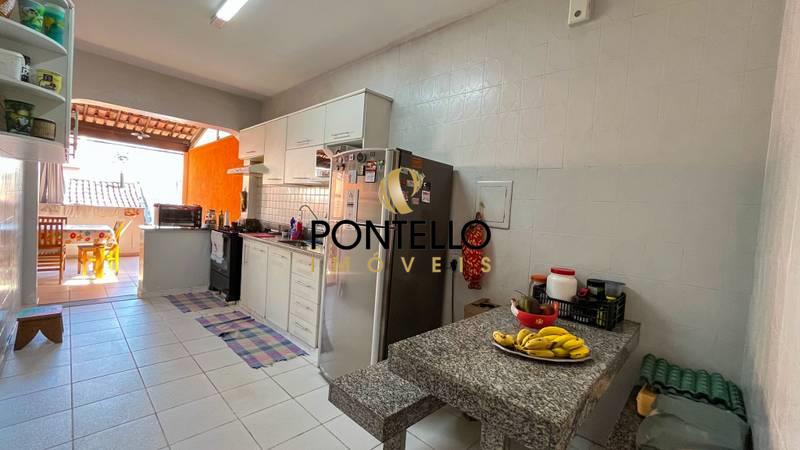 Casa, 4 quartos, 244 m² - Foto 4