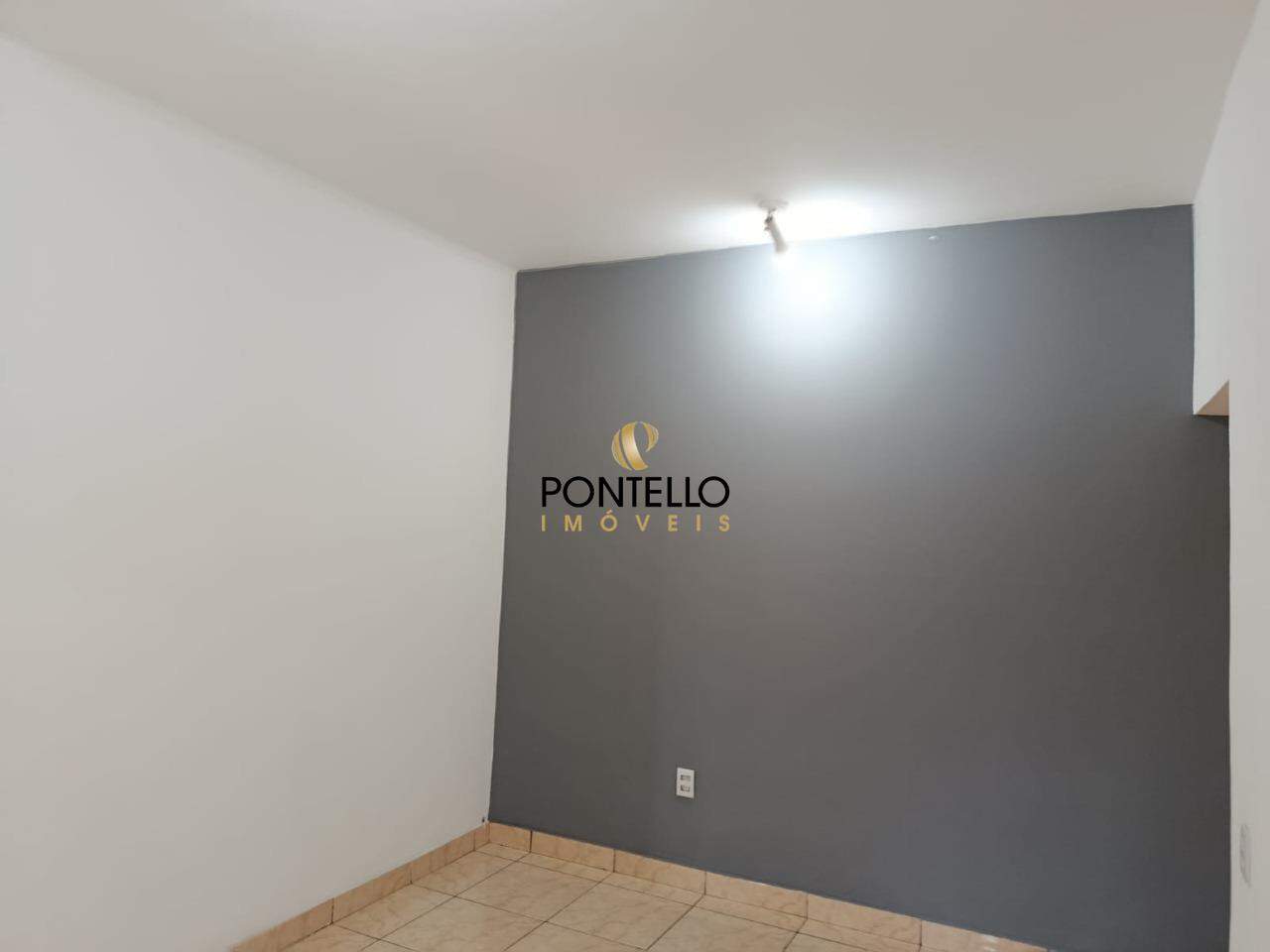 Casa para alugar com 2 quartos, 200m² - Foto 5
