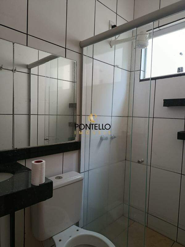 Casa para alugar com 2 quartos, 200m² - Foto 14