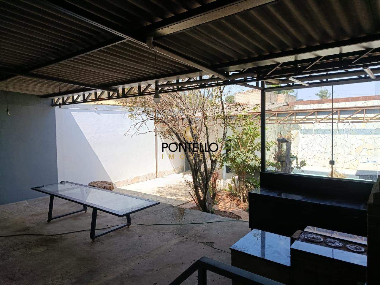 Casa para alugar com 2 quartos, 200m² - Foto 19