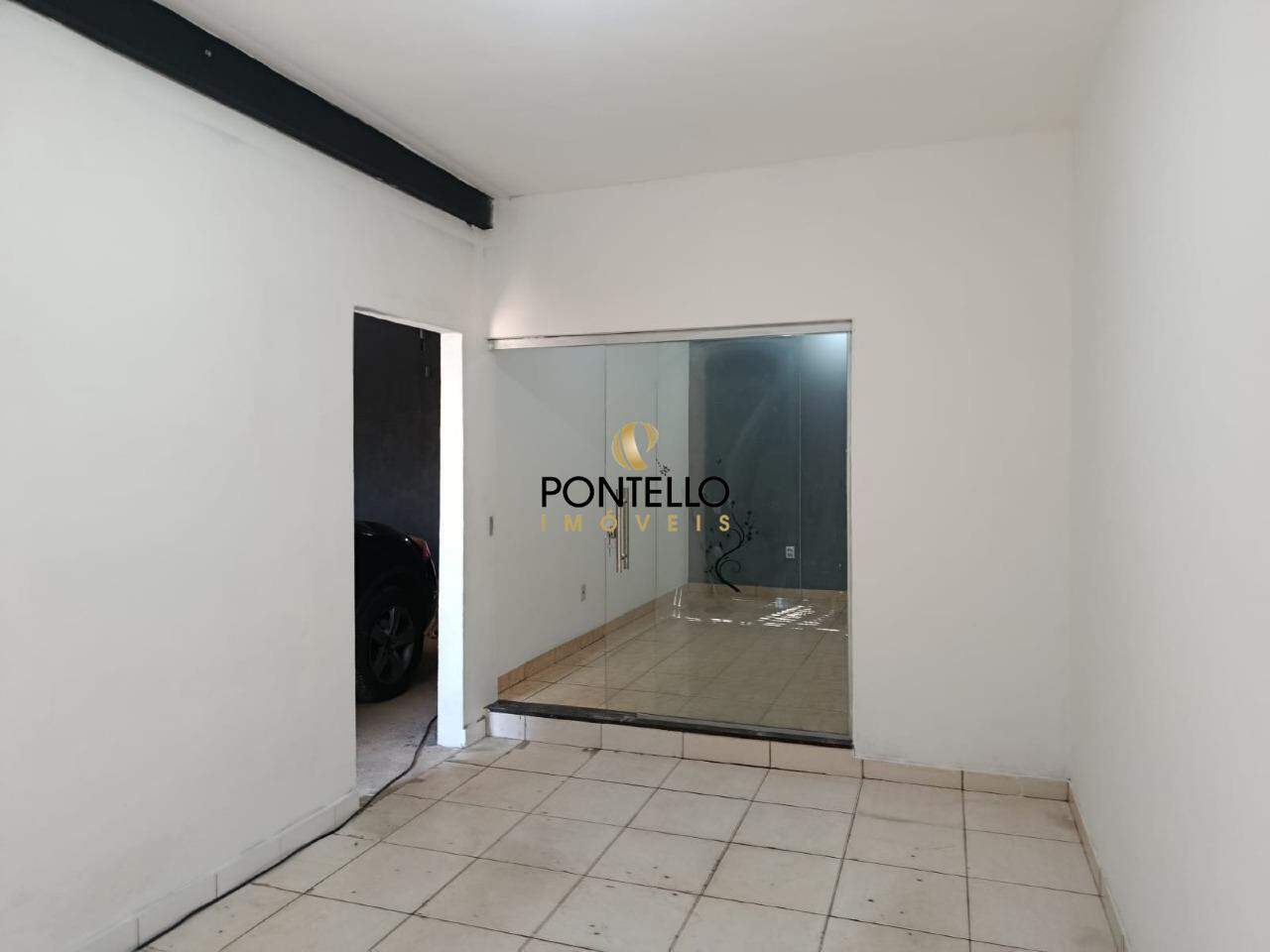 Casa para alugar com 2 quartos, 200m² - Foto 3