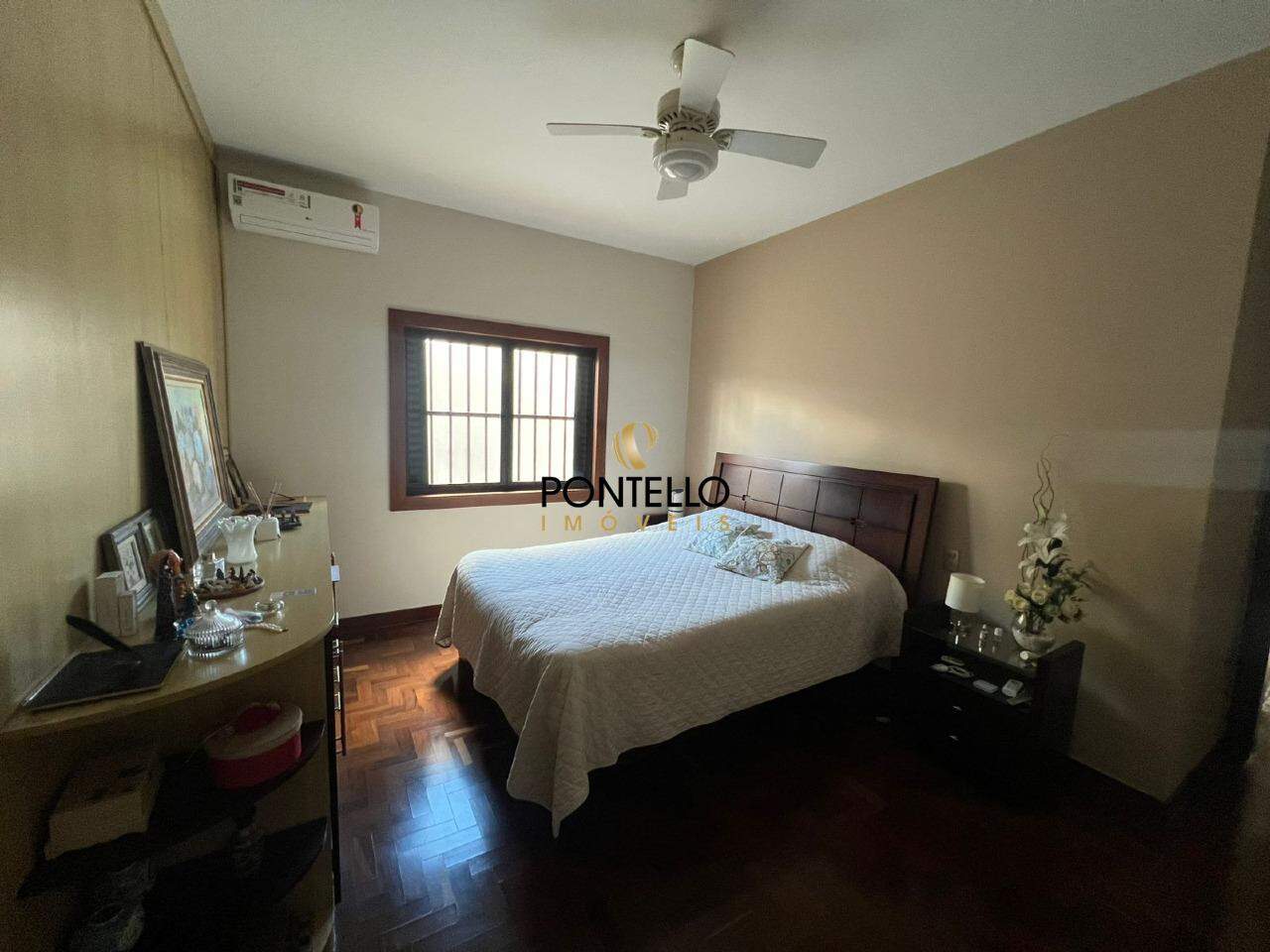Casa para alugar com 8 quartos, 378m² - Foto 8