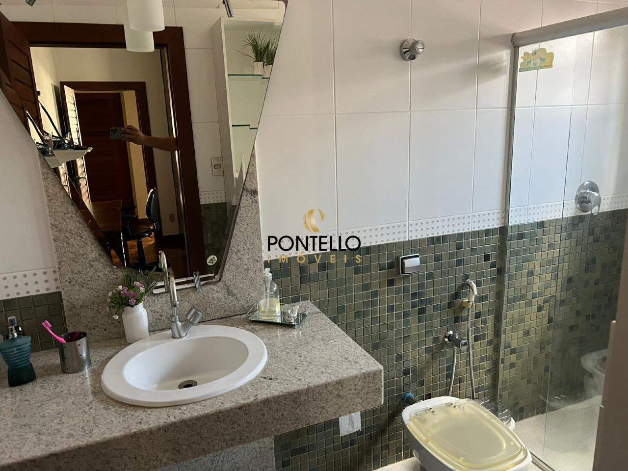 Casa para alugar com 8 quartos, 378m² - Foto 17