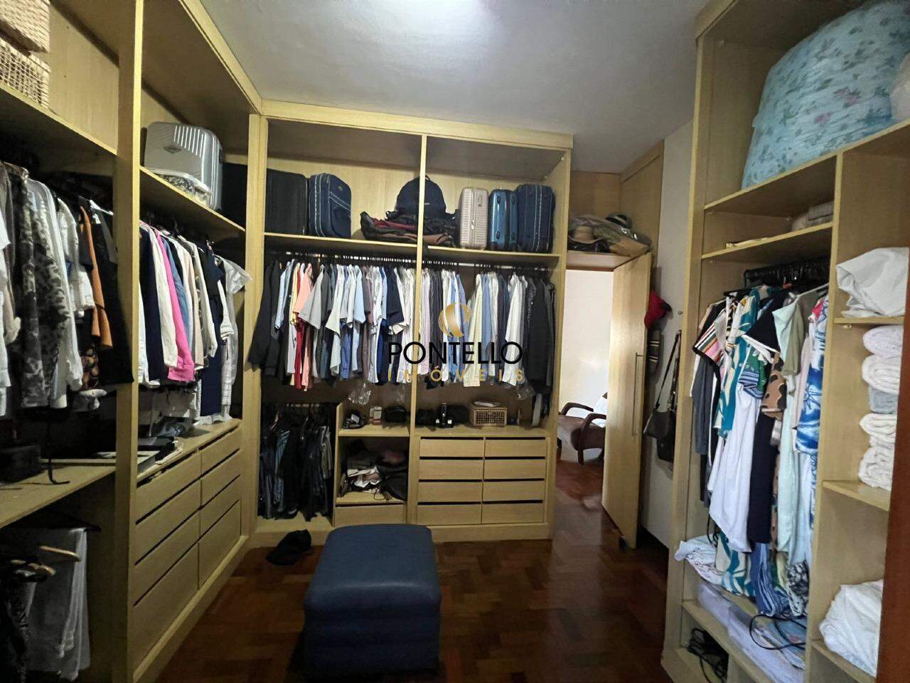 Casa para alugar com 8 quartos, 378m² - Foto 16