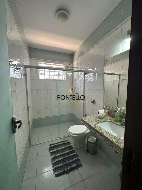 Casa para alugar com 3 quartos, 125m² - Foto 9