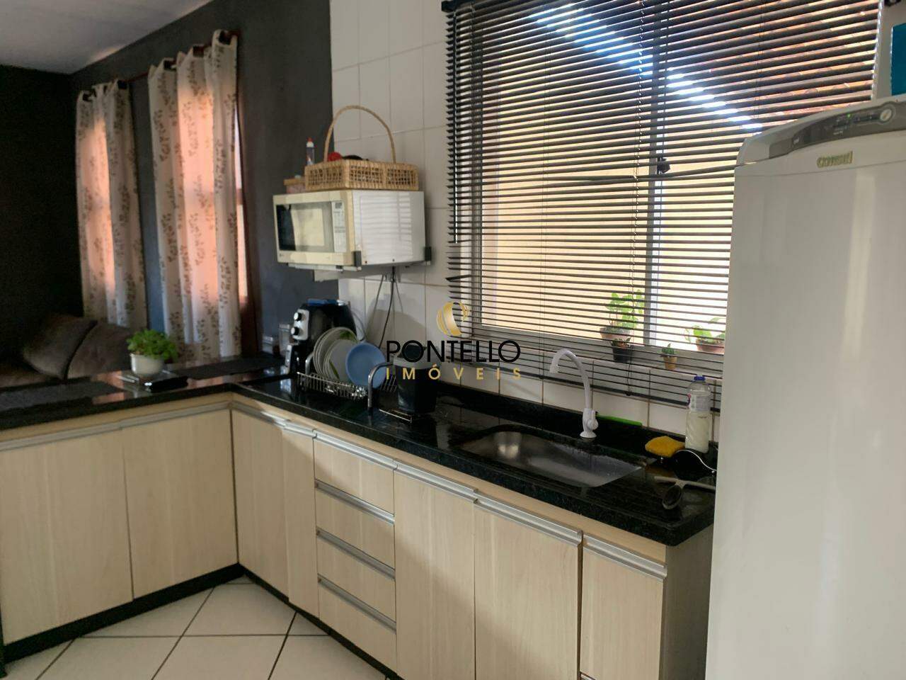 Casa para alugar com 2 quartos, 49m² - Foto 5