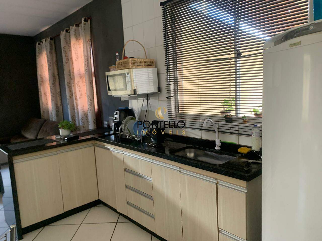 Casa para alugar com 2 quartos, 49m² - Foto 6
