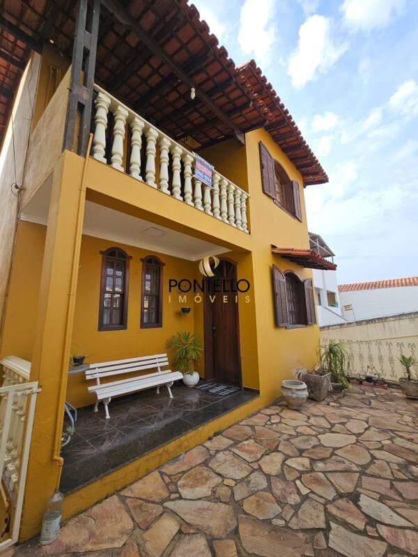 Casa, 4 quartos, 227 m² - Foto 1