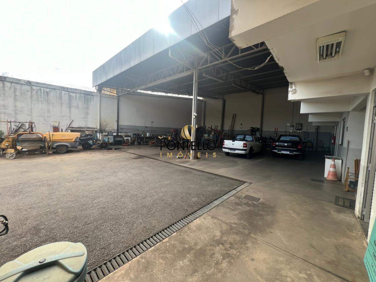 Depósito-Galpão-Armazém à venda, 429m² - Foto 4