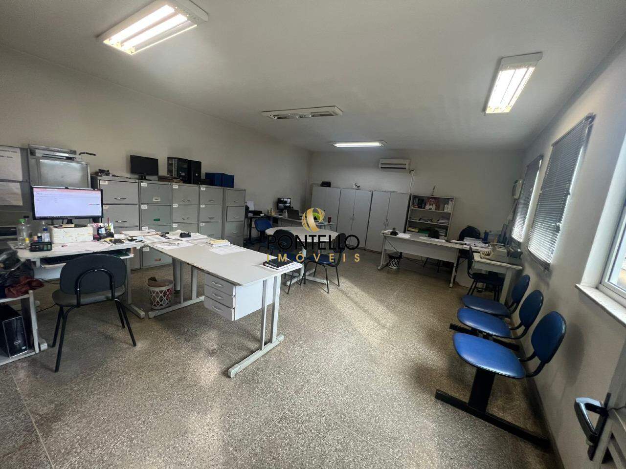 Depósito-Galpão-Armazém à venda, 429m² - Foto 9