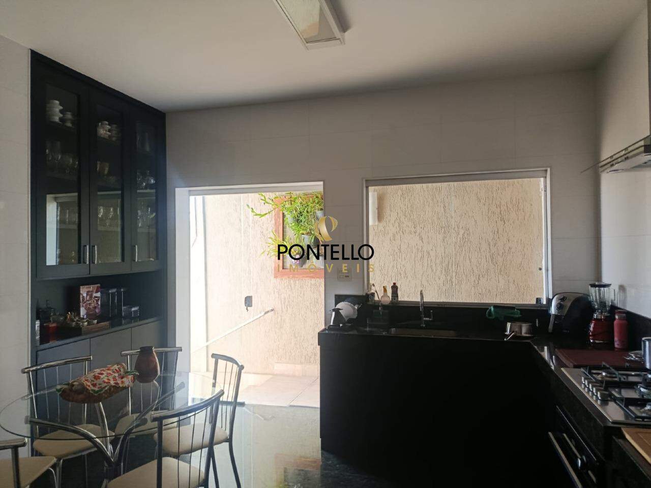 Casa, 5 quartos, 284 m² - Foto 8