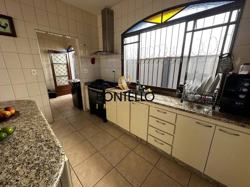 Casa, 5 quartos, 170 m² - Foto 2