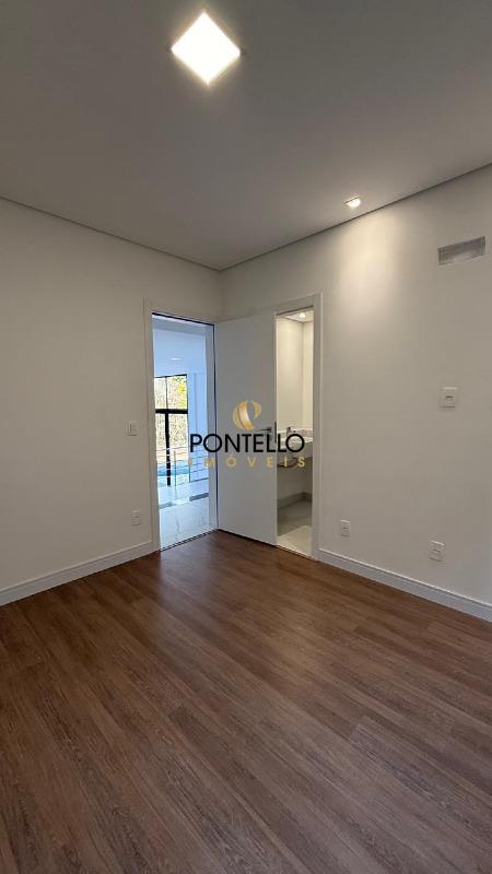 Casa, 3 quartos, 230 m² - Foto 19