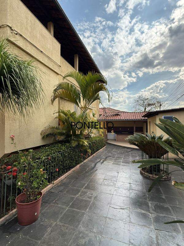 Casa, 3 quartos, 321 m² - Foto 1