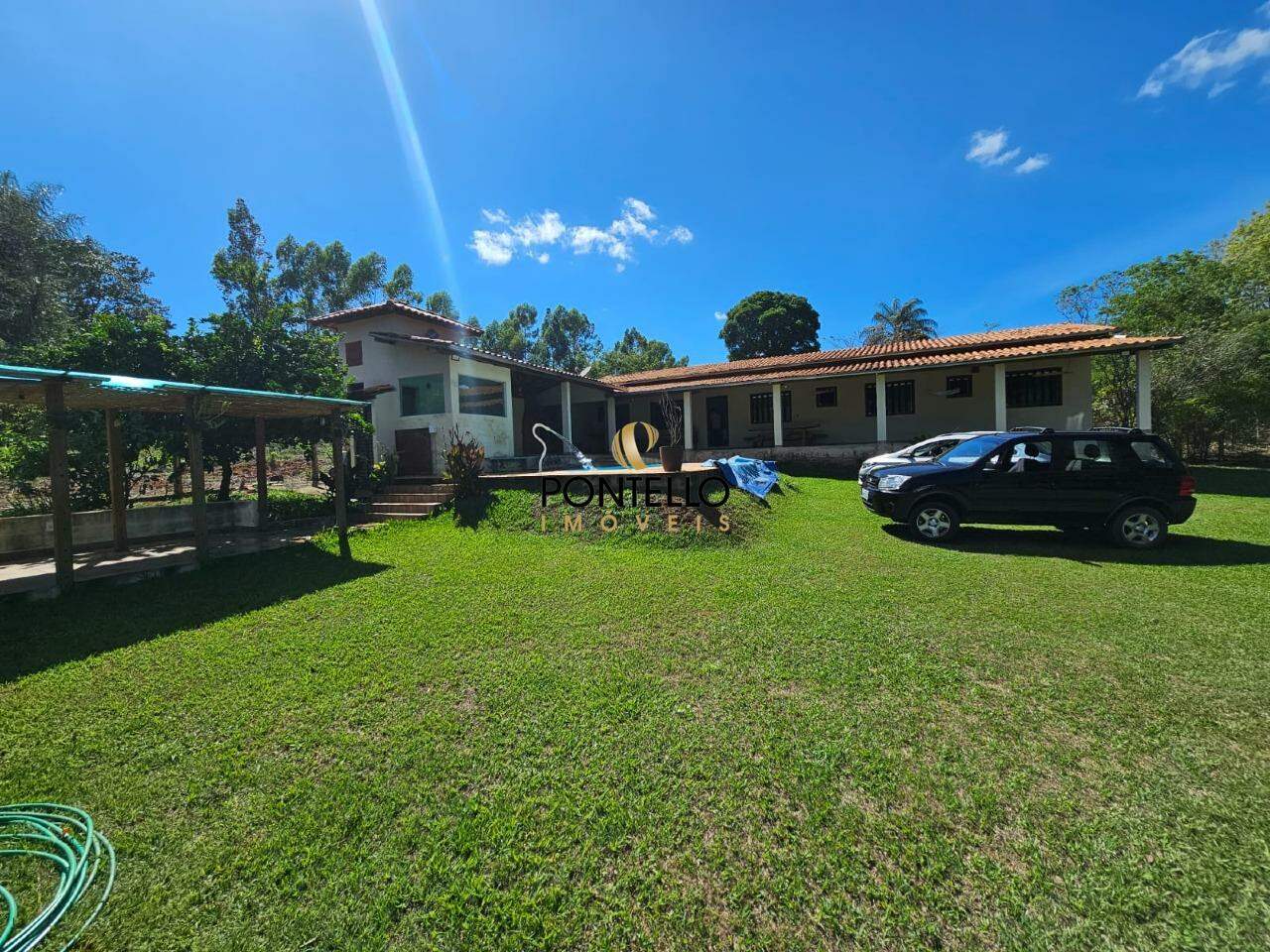 Chácara, 3 quartos, 1250 m² - Foto 1