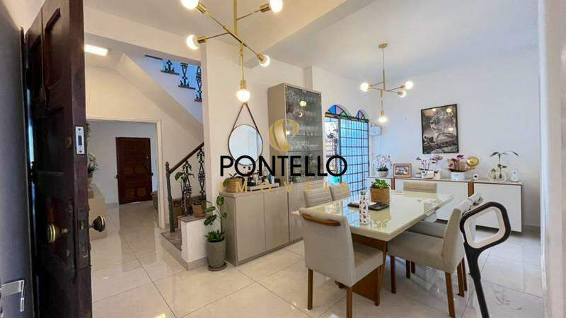 Casa, 5 quartos, 279 m² - Foto 1