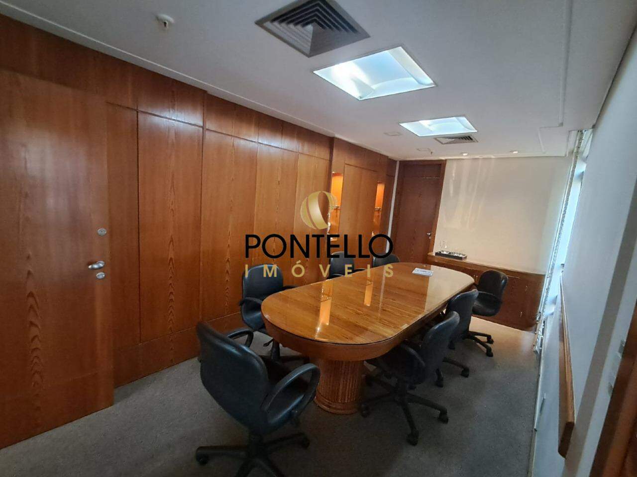 Sala-Conjunto, 210 m² - Foto 1