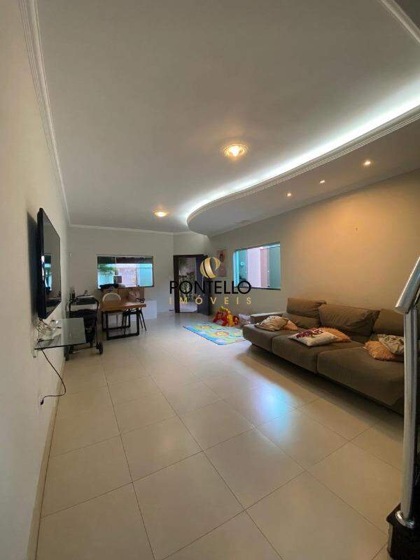 Casa, 3 quartos, 180 m² - Foto 1