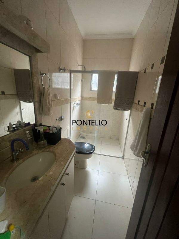 Casa, 4 quartos, 205 m² - Foto 15