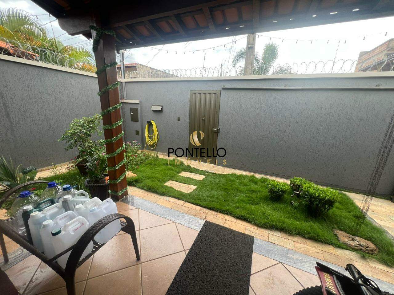 Casa, 4 quartos, 205 m² - Foto 2