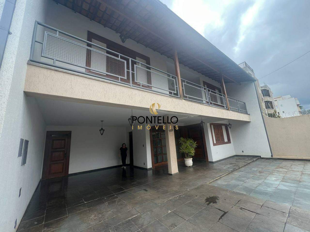 Casa, 6 quartos, 453 m² - Foto 1