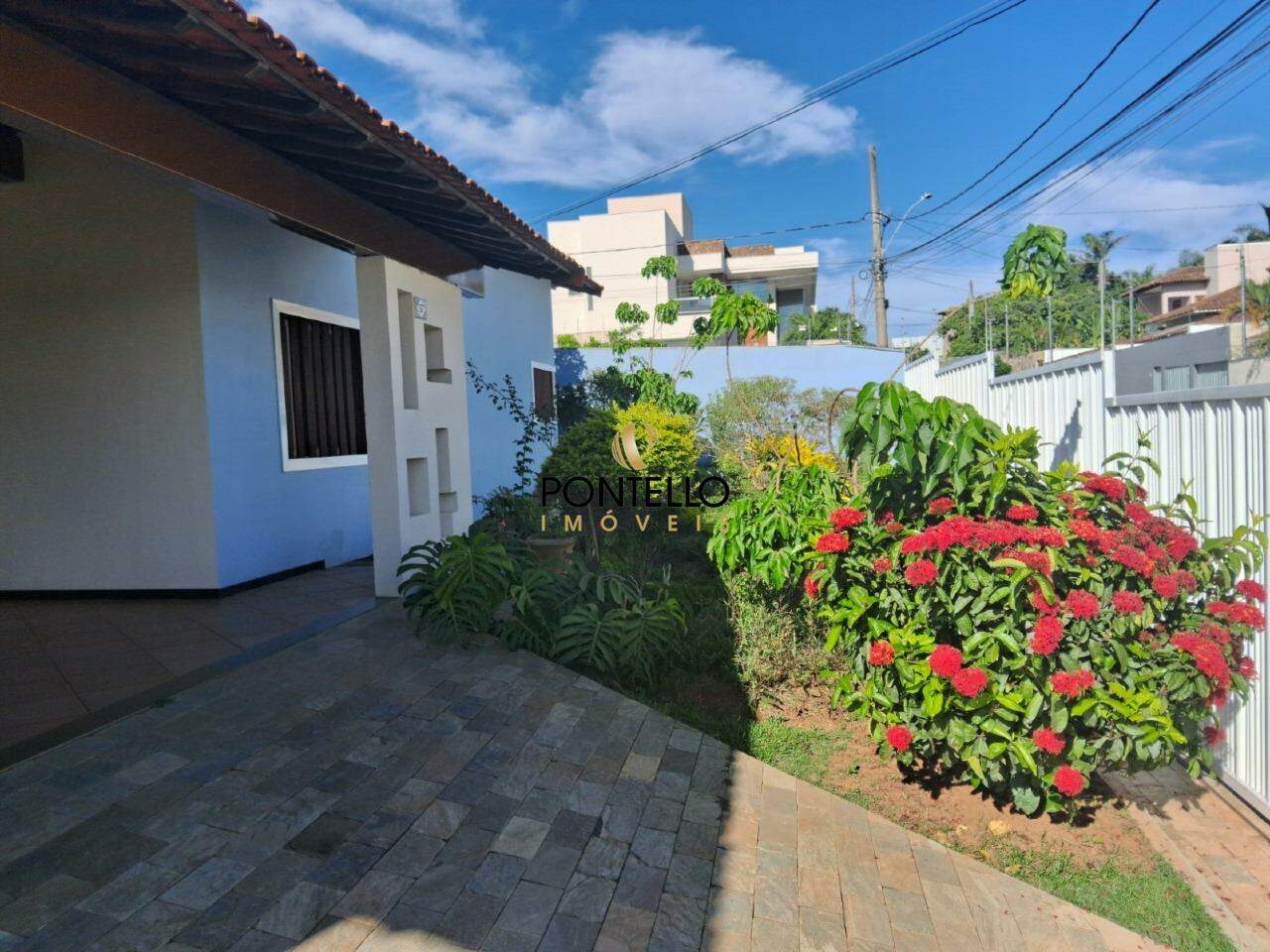 Casa, 3 quartos, 240 m² - Foto 1