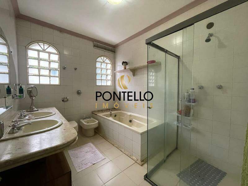 Casa, 5 quartos, 325 m² - Foto 22