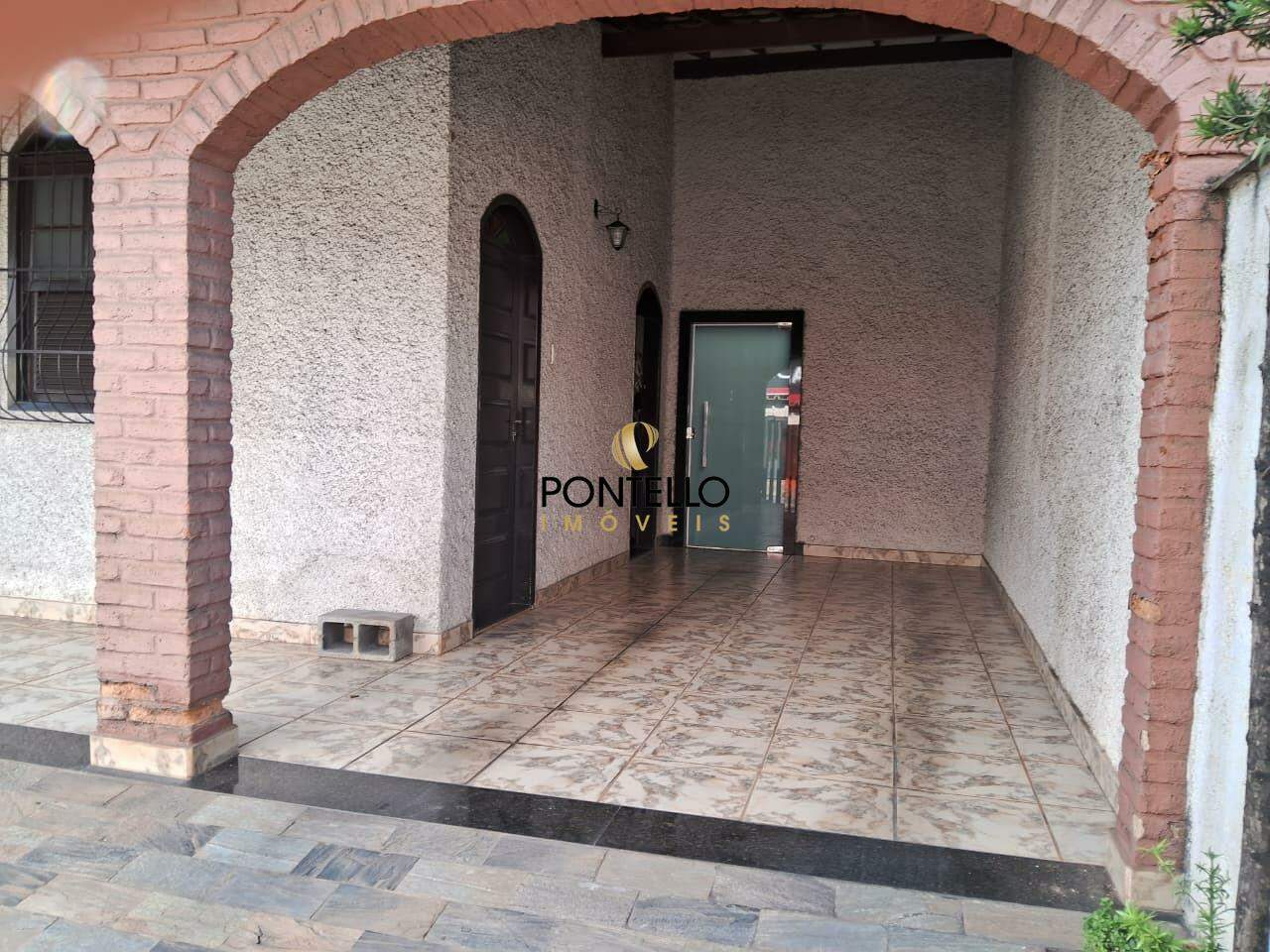 Casa, 3 quartos, 193 m² - Foto 2