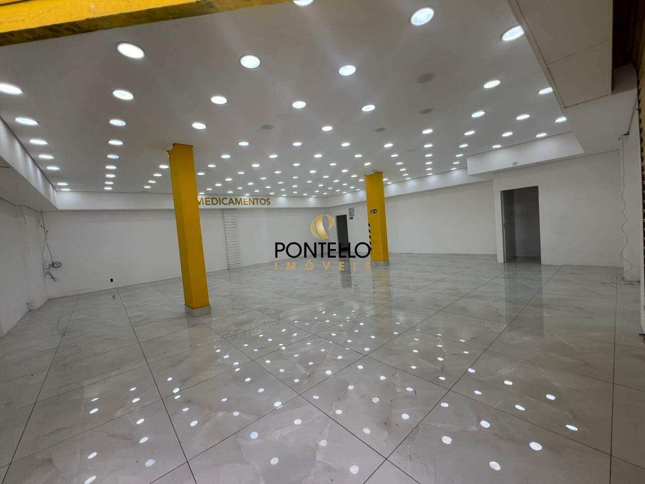 Loja-Salão, 200 m² - Foto 2