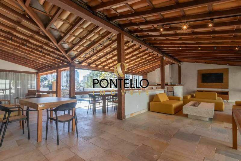 Casa, 5 quartos, 758 m² - Foto 1