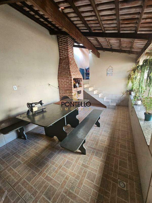 Casa, 3 quartos, 218 m² - Foto 15