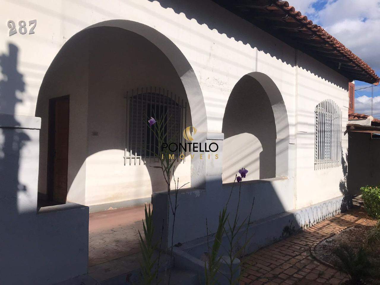 Casa, 5 quartos, 166 m² - Foto 1