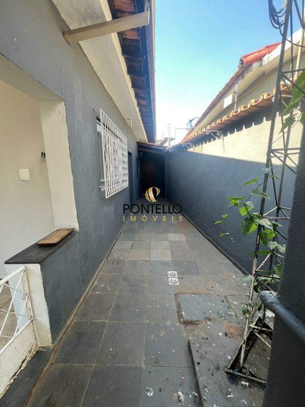 Casa, 6 quartos, 347 m² - Foto 2