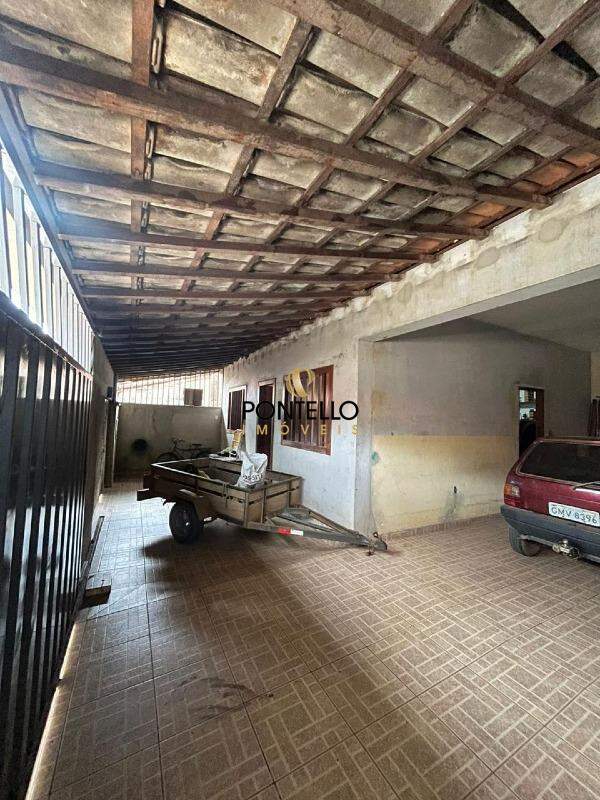 Casa, 4 quartos, 142 m² - Foto 1