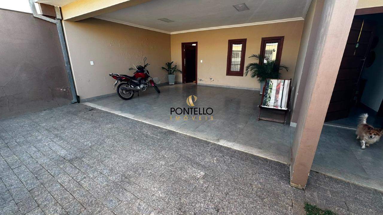 Casa, 3 quartos, 270 m² - Foto 2