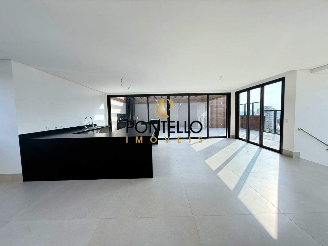 Apartamento, 4 quartos, 302 m² - Foto 1