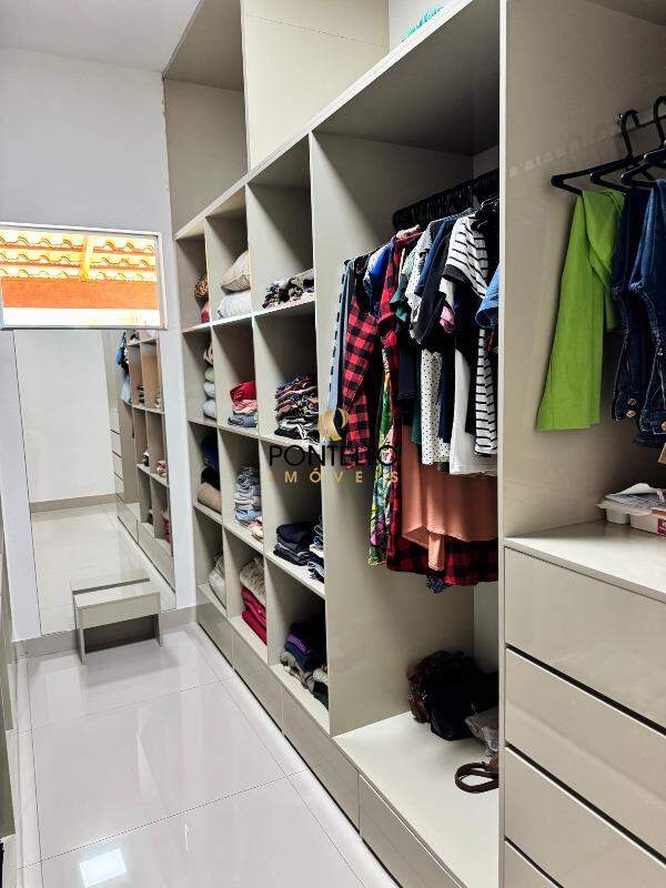 Casa, 2 quartos, 179 m² - Foto 13