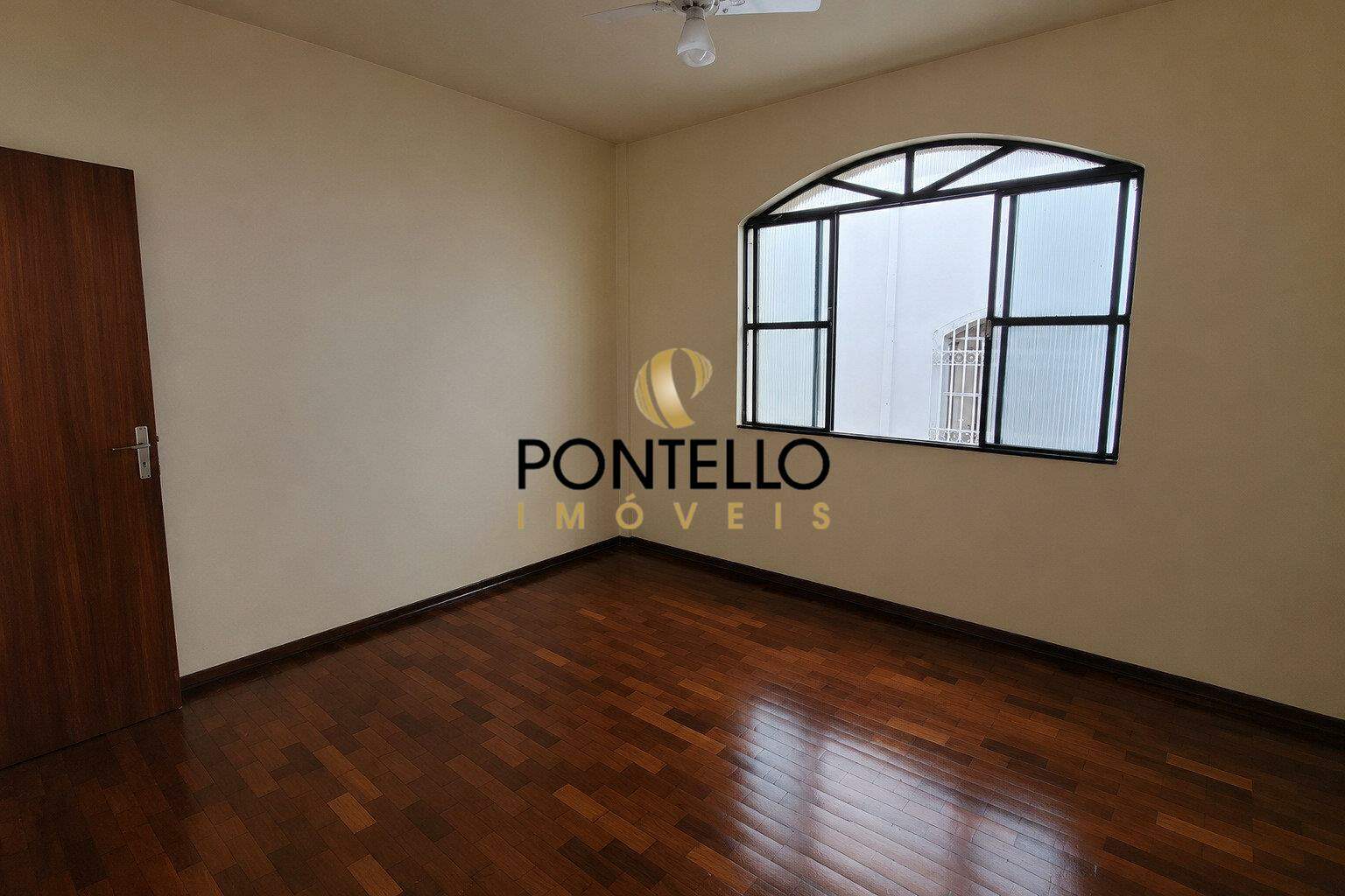 Apartamento, 3 quartos, 100 m² - Foto 1