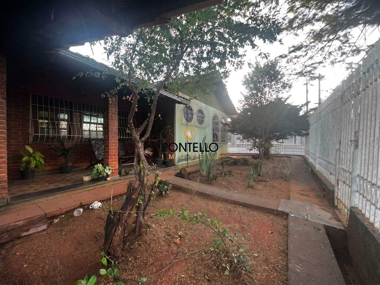 Casa, 3 quartos, 196 m² - Foto 1