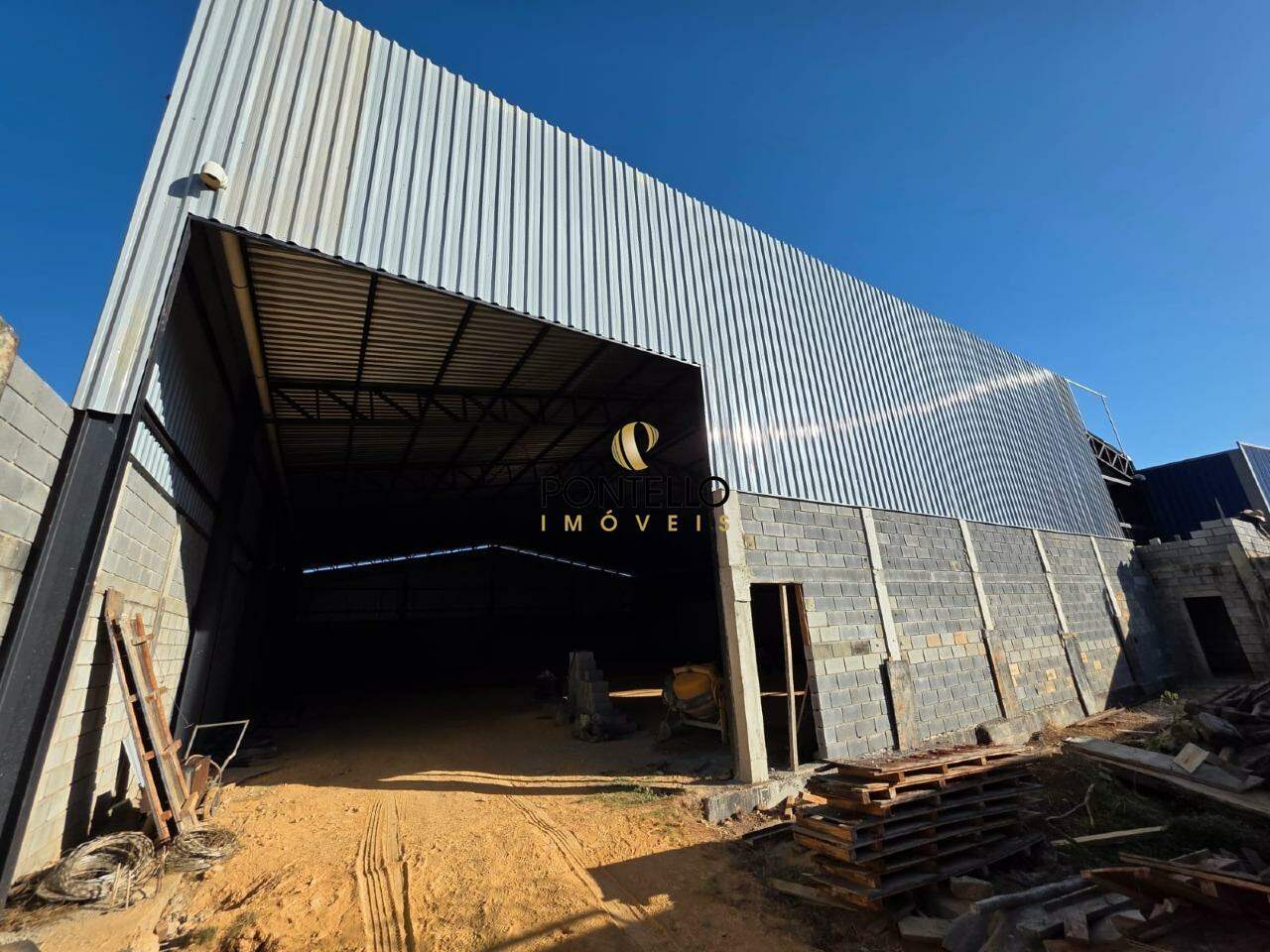 Depósito-Galpão, 850 m² - Foto 1