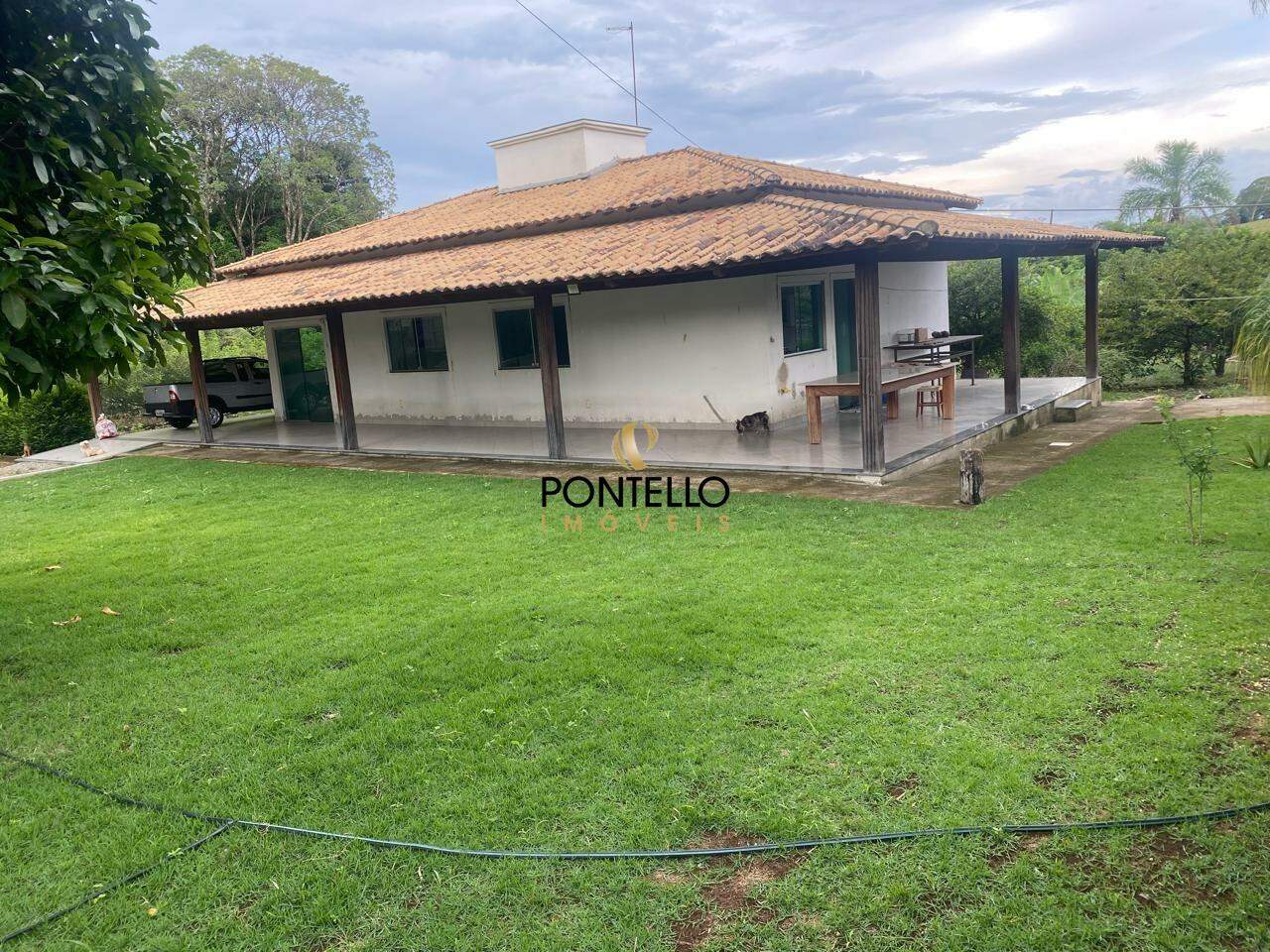 Sítio, 4 quartos, 9000 m² - Foto 1