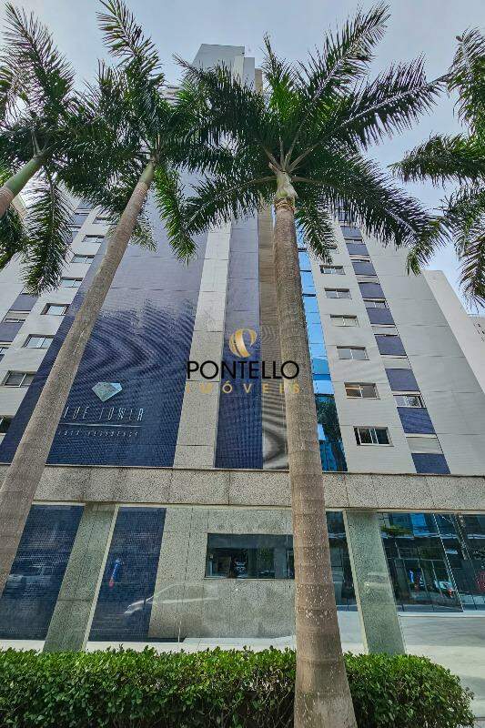 Apartamento, 4 quartos, 215 m² - Foto 1