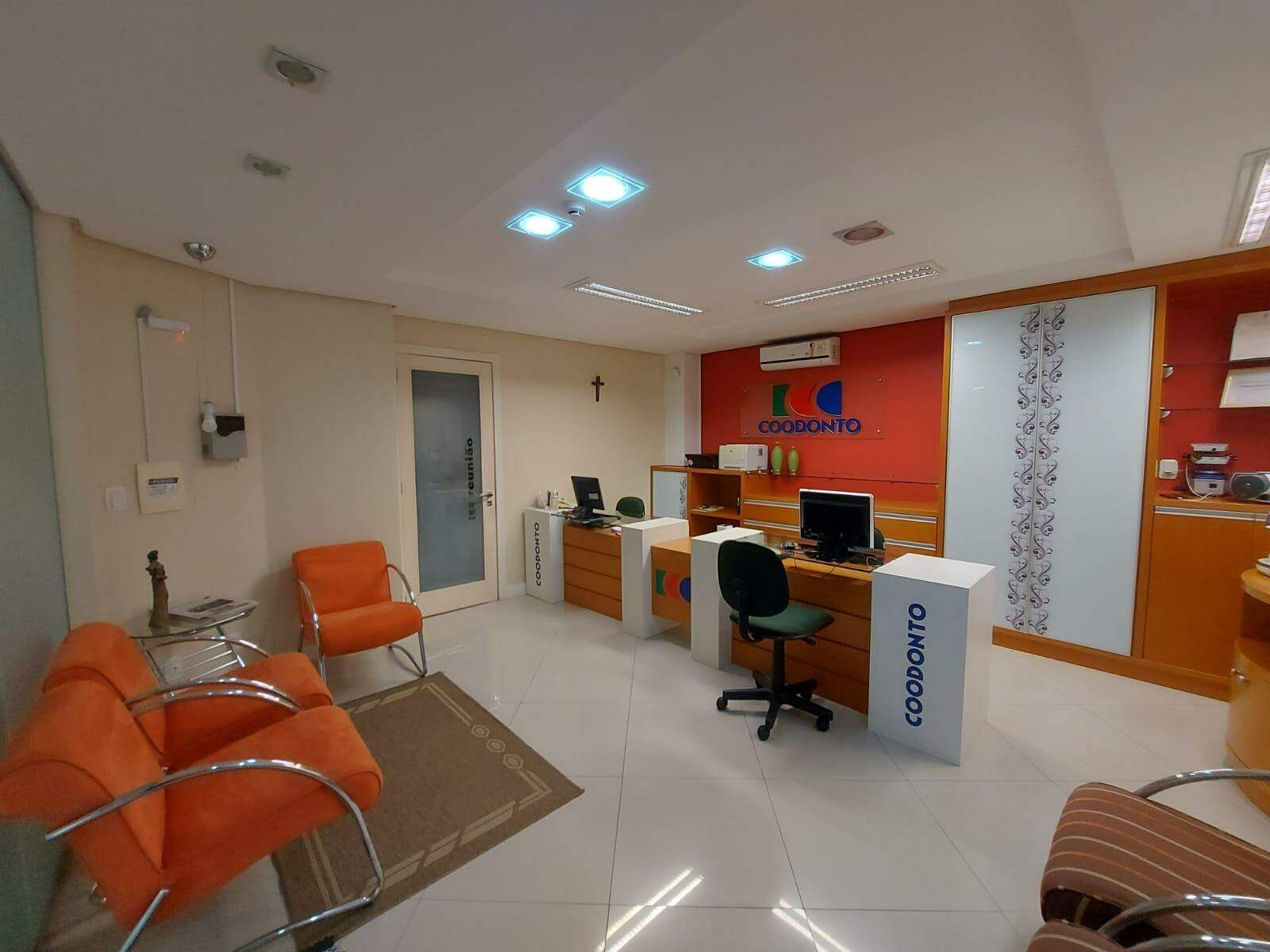 Sala à venda no Centro: 