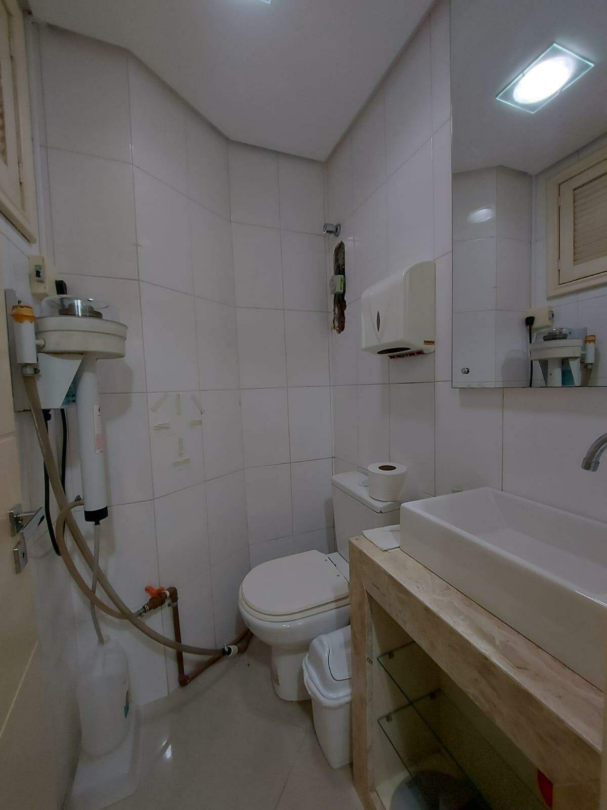 Sala à venda no Centro: 