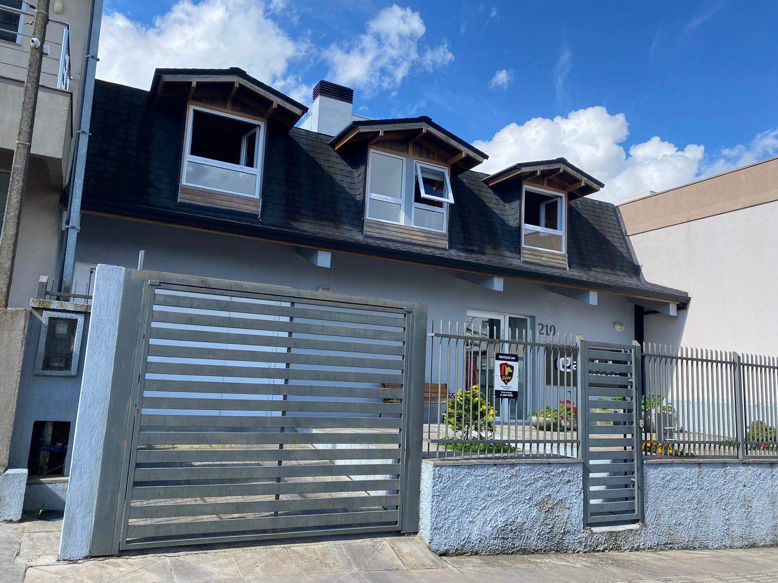 Casa à venda no Centro: 
