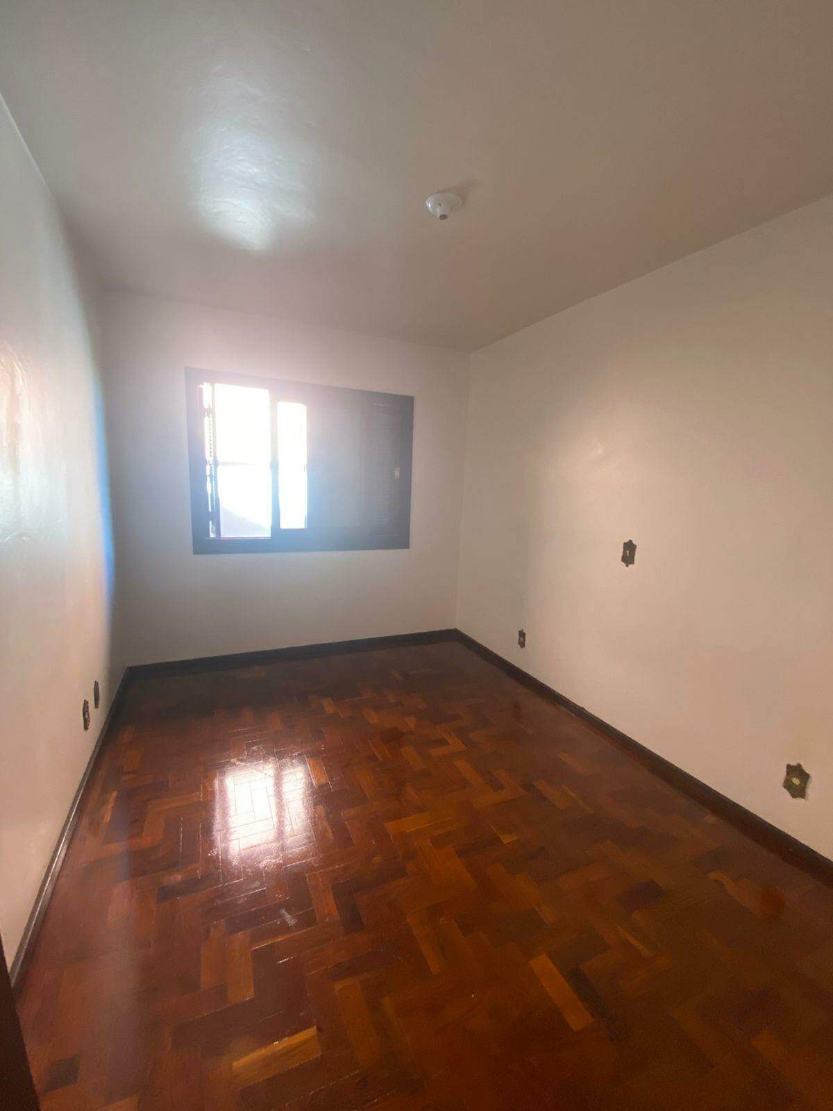 Casa à venda no Vicentina: 
