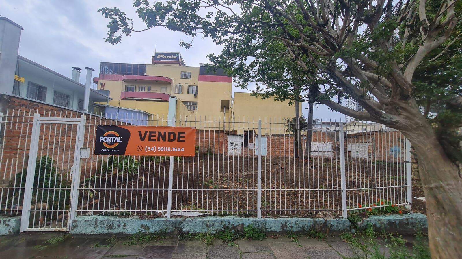 Terreno à venda no Centro: 
