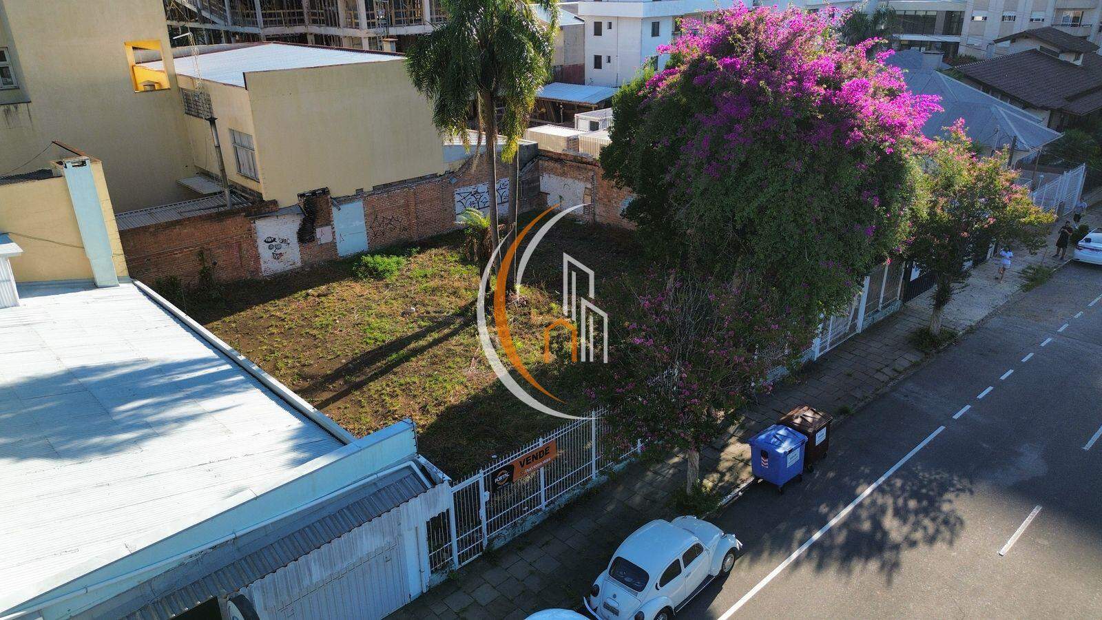 Terreno à venda no Centro: 
