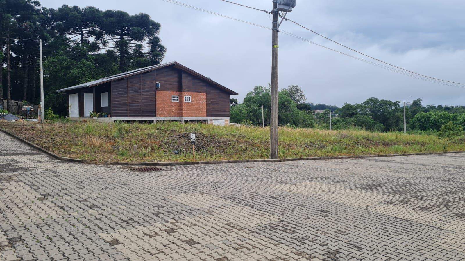 Terreno à venda no Monte Verde: 