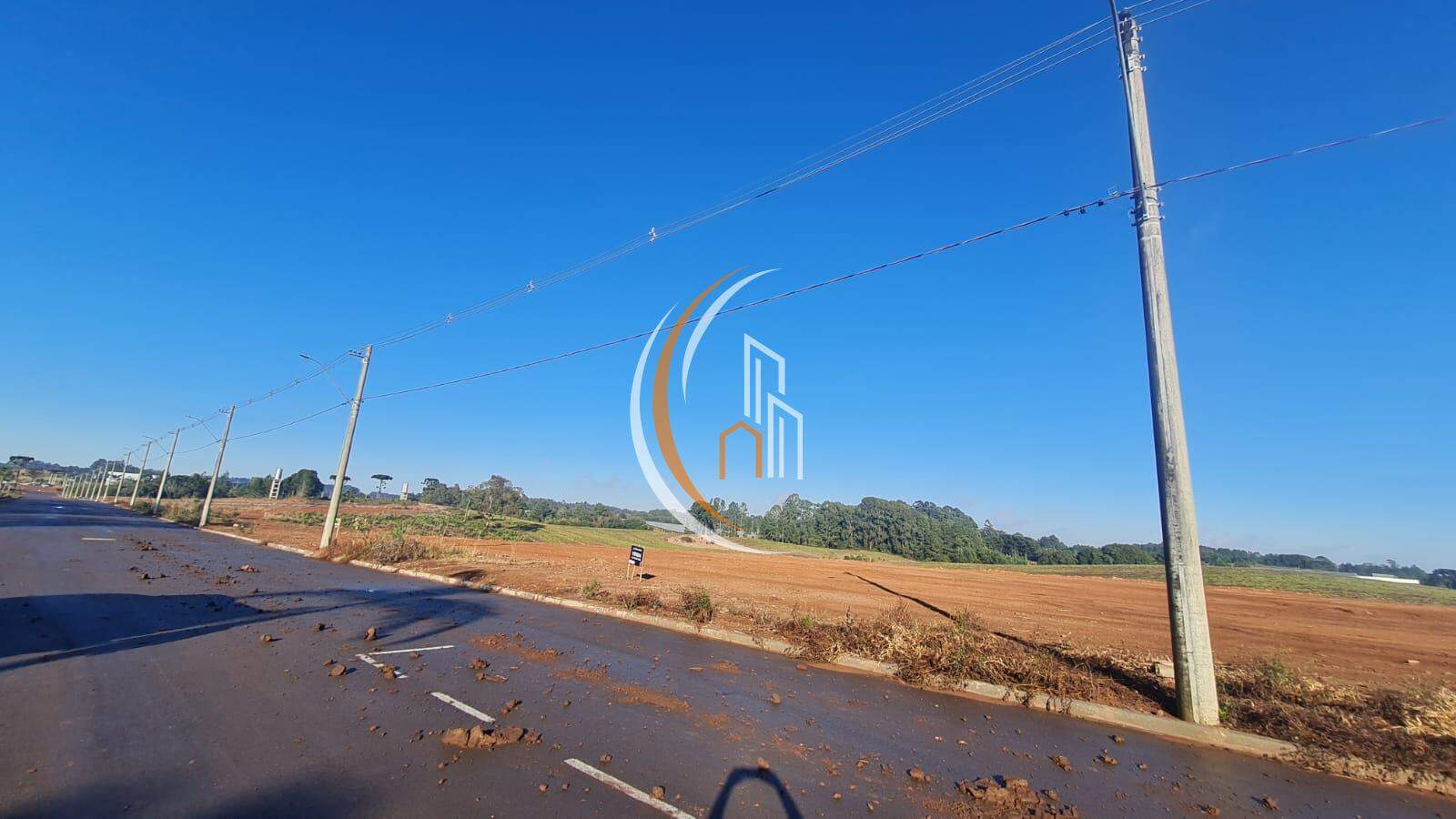 Terreno à venda no Linha Palmeiro: 